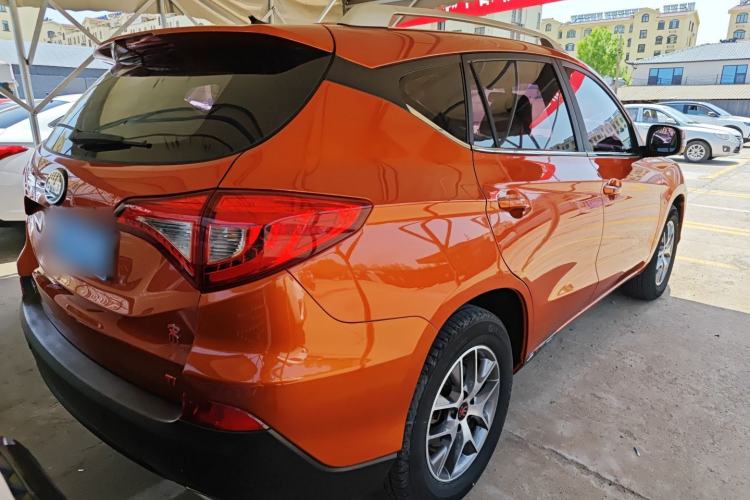 Used BYD Song 2016 GaiShi Edition 1.5TI Manual Elite Model Rear Right 45 Deg