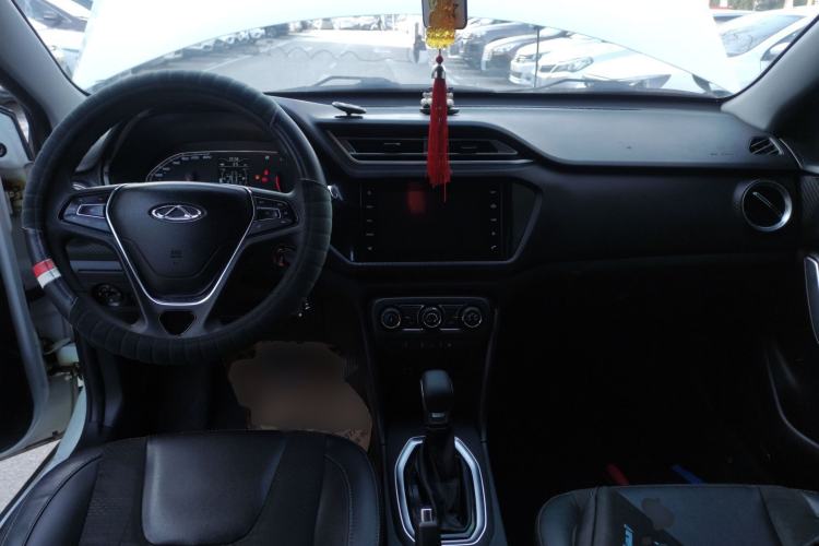 Used Chery Tiggo 3X 2020 Quality Edition 1.5L CVT Luxury Version Center Console