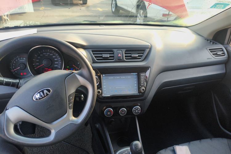Used Kia K2 2015 Sedan 1.4L MT GLS