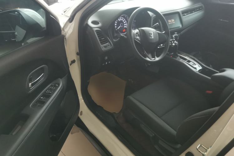 Used Honda Vezel 2020 220 TURBO CVT Elite Edition Driver Seat