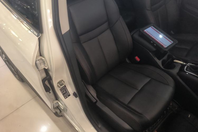 Used Nissan Qashqai 2022 2.0L CVT XV Premier Luxury Edition Right Front Seat