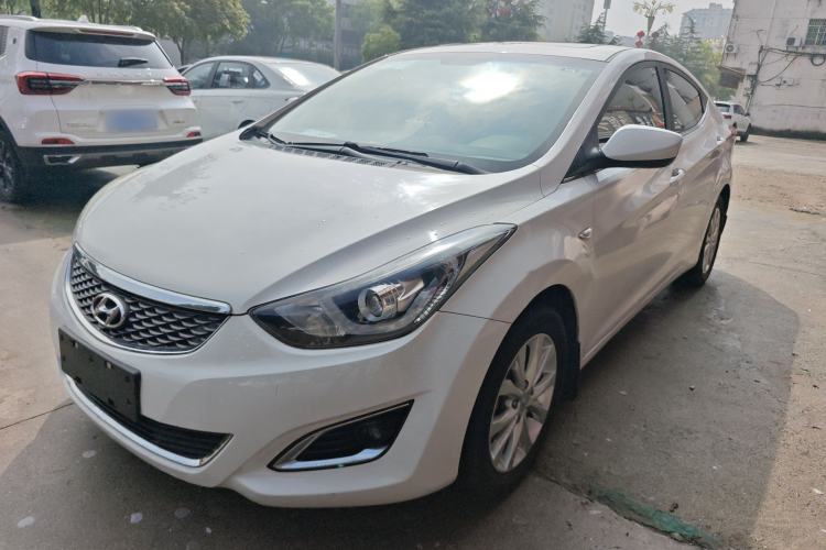 Used Hyundai Elantra (5th Generation / Langdong) 2016 1.6L Automatic Smart Version