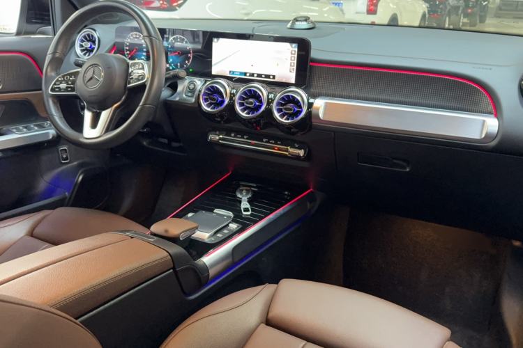 Used Mercedes-Benz GLB 2021 GLB 200 Dynamic Edition Interior 8