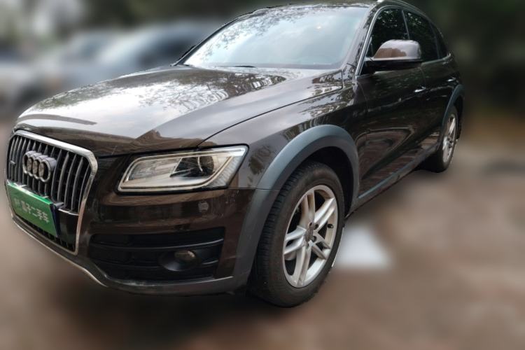 Used Audi Q5 2017 Plus 40 TFSI Technology Model
