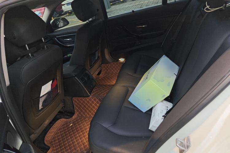 Used BMW 3 Series 2017 320Li Fashion Model Left Rear Seat