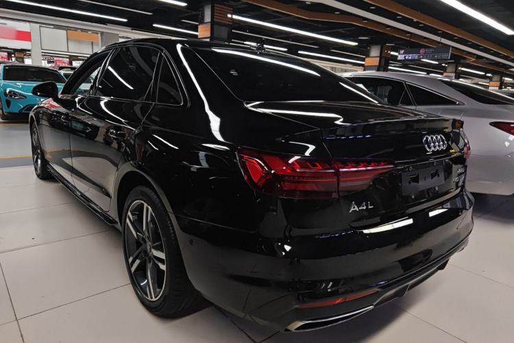 Used Audi A4L 2022 40 TFSI Luxury Dynamic Model