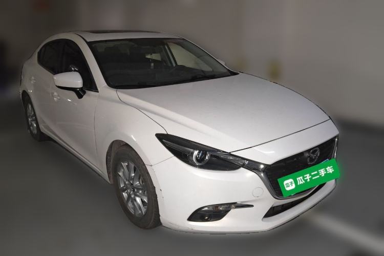Used Mazda 3 Axela 2017 Sedan 1.5L Automatic Luxury Model Emission Standard China V
