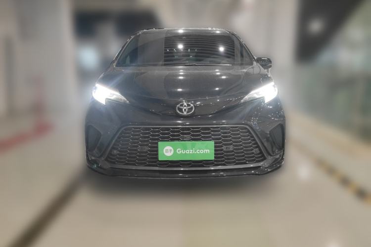 Used Toyota Granvia 2023 2.5L Hybrid Flagship VIP Edition
