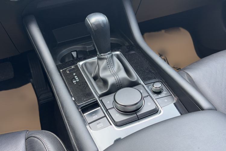Used Mazda 3 Axela 2021 2.0L Automatic Zhiyao Edition Gear Lever