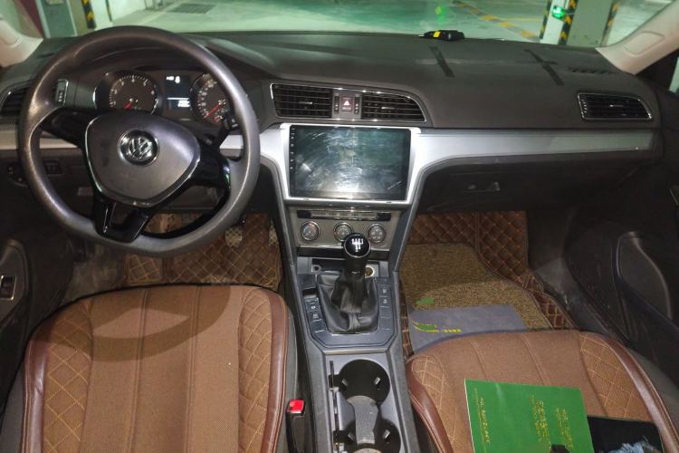 Used Volkswagen Lamando 2017 230TSI Manual Trend Edition
