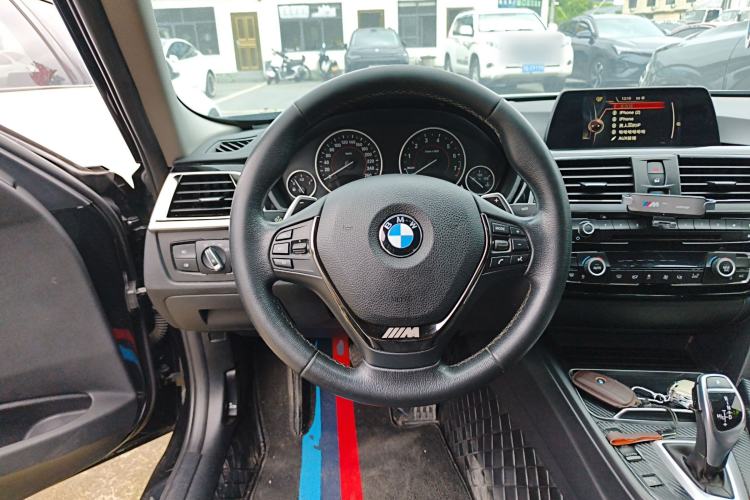 Used BMW 3 Series 2017 320Li M Sport Edition Steering Wheel