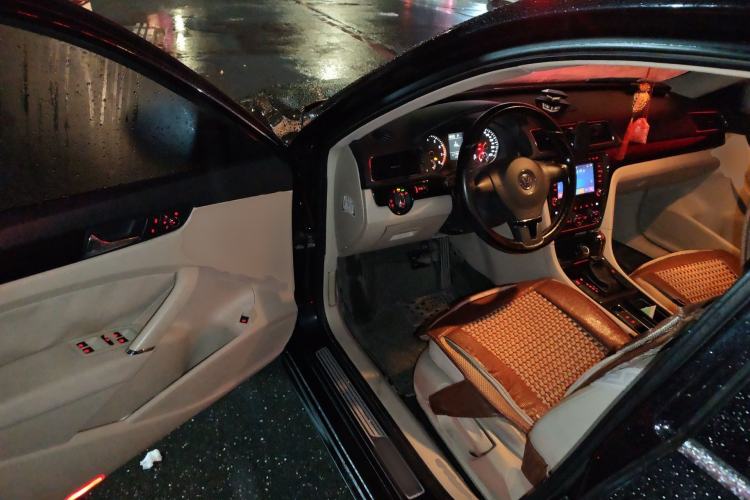 Used Volkswagen Passat 2014 1.8TSI DSG Prestige Edition Driver Seat