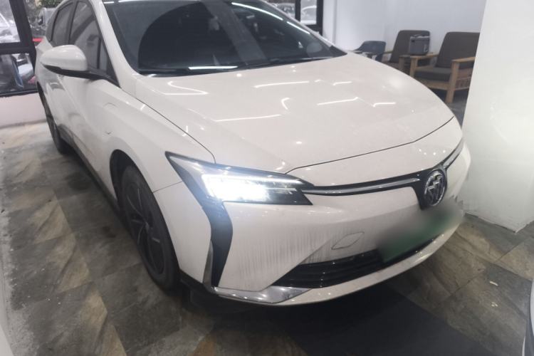 Used Buick Velite 6 2023 430km Range Commuter Version Front Right 45 Deg