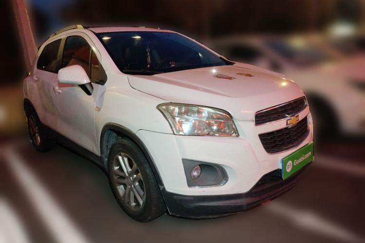 Used Chevrolet Trax 2016 1.4T Manual Two-Wheel Drive Comfort Version with Sunroof Front Right 45 Deg
