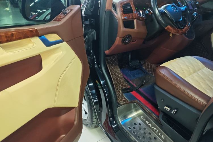 Used Volkswagen Caravelle 2019 2.0 TSI 4x4 Comfort Edition 7-Seater Driver Seat