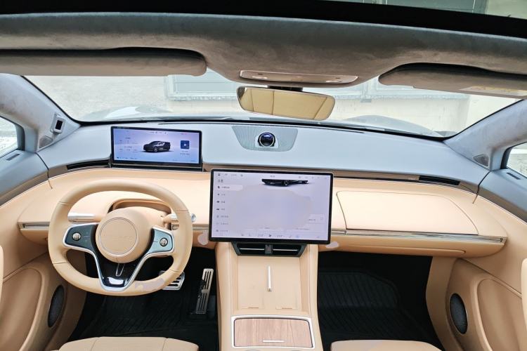 Used Hima Luxeed R7 2024 All-Electric 736 km Ultra