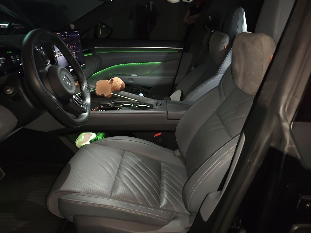 Zeekr 001 2024 YOU Edition 100 kWh All-Wheel Drive — снимка 15