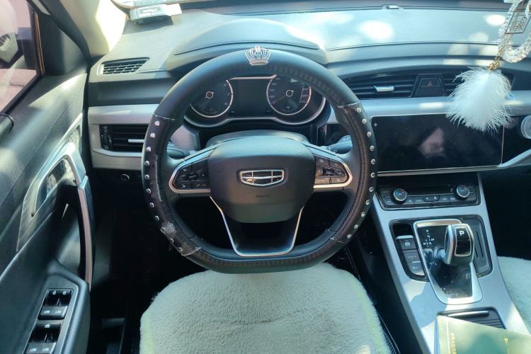 Used Geely Auto Emgrand X7 Sport 2020 1.8TD DCT Two-Wheel Drive Zhiya Model
