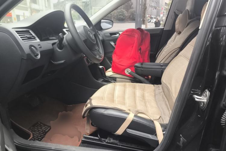 Used Volkswagen Santana 2015 1.6L Automatic Comfort Edition
