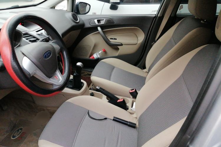 Used Ford Fiesta 2011 Hatchback 1.5L Manual Fashion Edition
