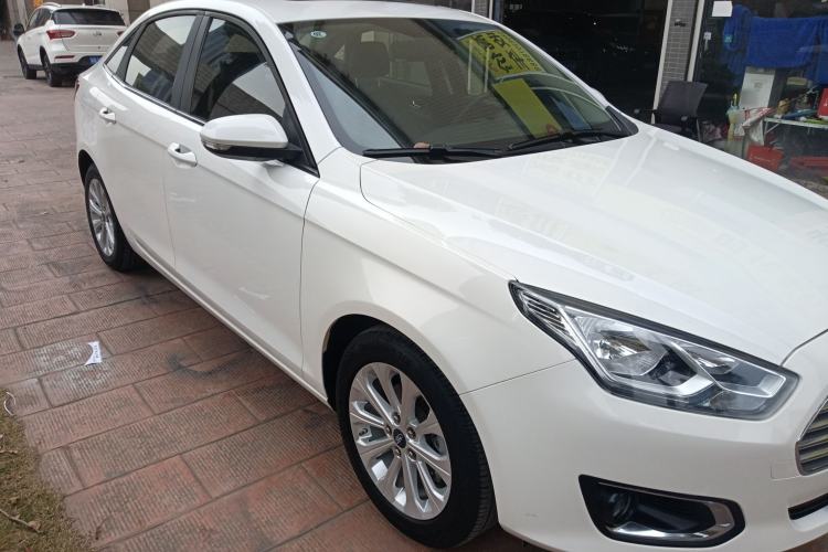 Used Ford Escort 2017 Happy Edition 1.5L Manual Fashion Model