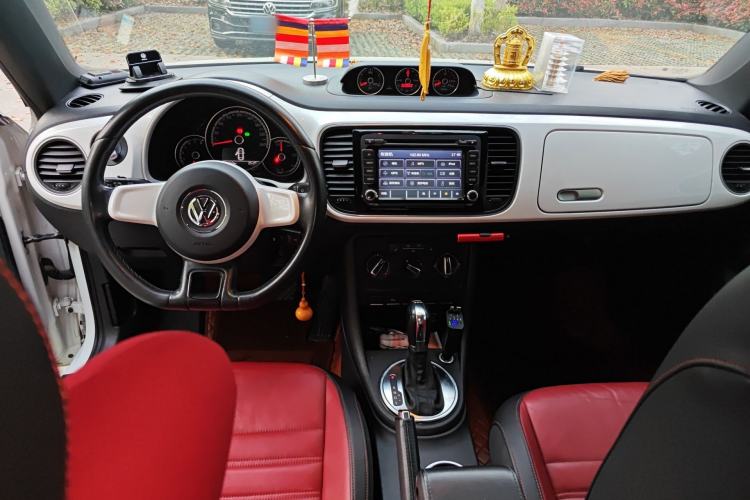 Used Volkswagen Beetle 2013 1.2TSI Comfort Model Center Console