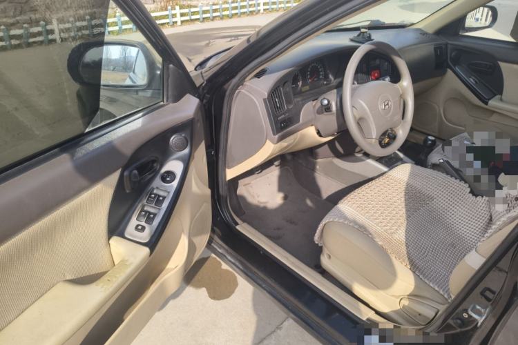 Used Hyundai Elantra 2011 1.6L Manual Comfort Version Driver Seat