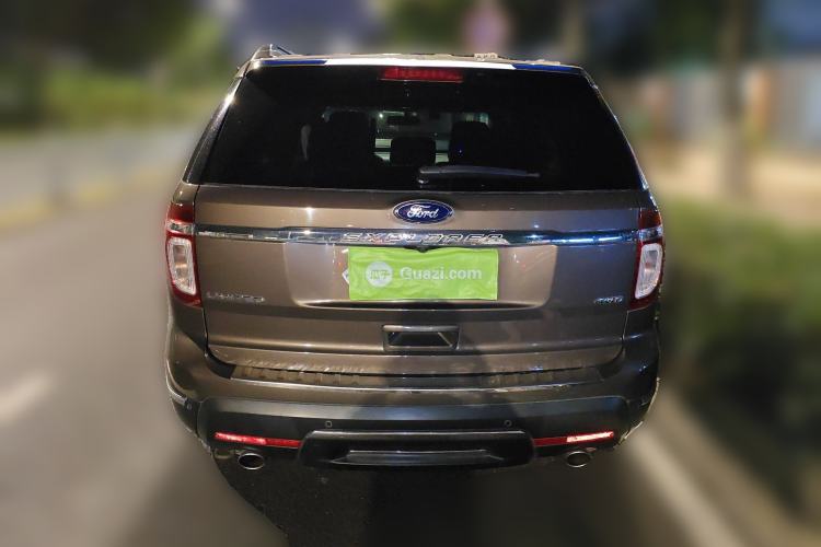 Used Ford Explorer 2013 3.5L Deluxe Model
