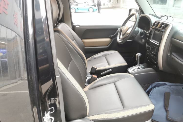 Used Suzuki Jimny 2015 1.3 AT Mode3 Navigation Edition