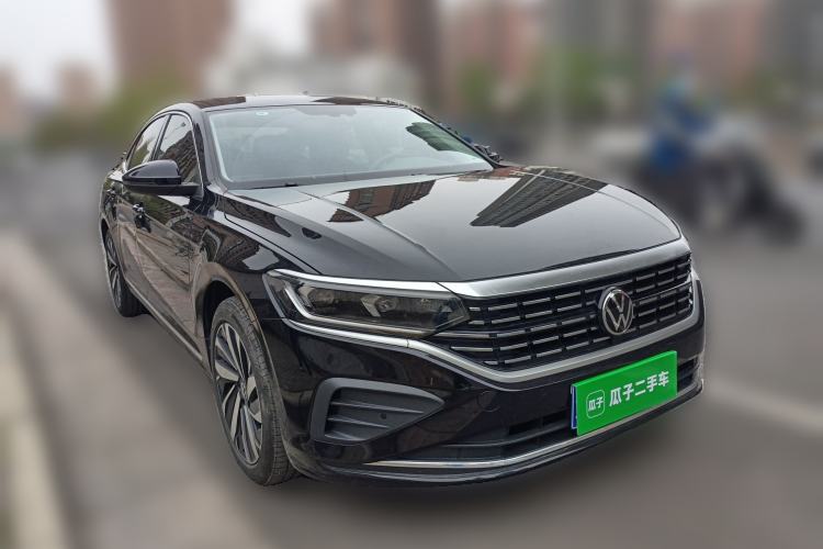 Used Volkswagen Passat 2024 330TSI Elite Edition Front Right 45 Deg