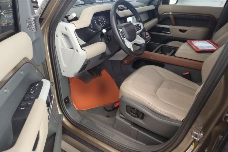 Used Land Rover Defender 2020 110 P400 Dark Special Edition Driver Seat