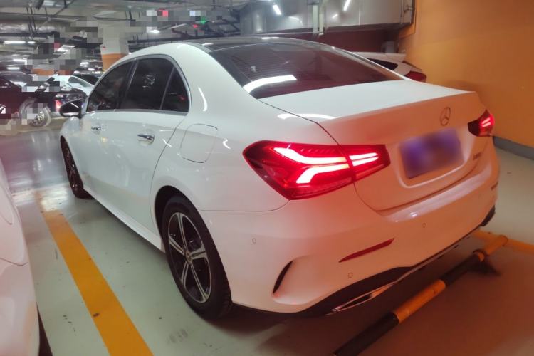 Used Mercedes-Benz A-Class 2022 Revised Version A 200 L Sport Sedan Fashionable Style
