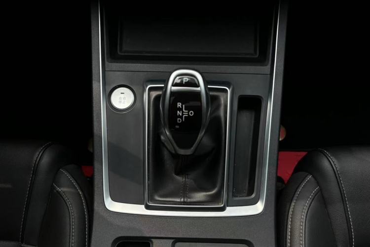 Used BYD Qin Pro 2019 Super Edition 1.5TI Automatic Smart Connect FENGSHANG Model China VI Standard
