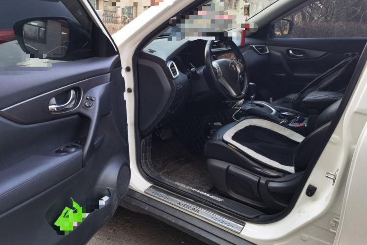 Used Nissan X-Trail 2014 2.0L CVT Comfort Edition 2WD Driver Seat