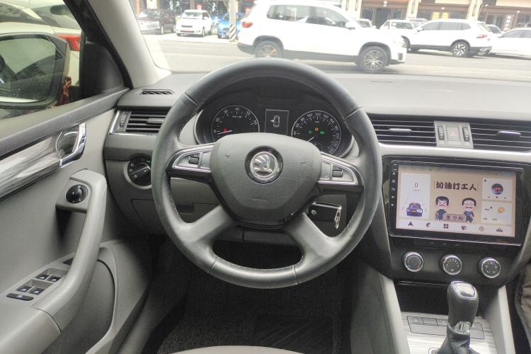 Used Skoda Octavia 2015 1.6L Automatic Yijun Edition
