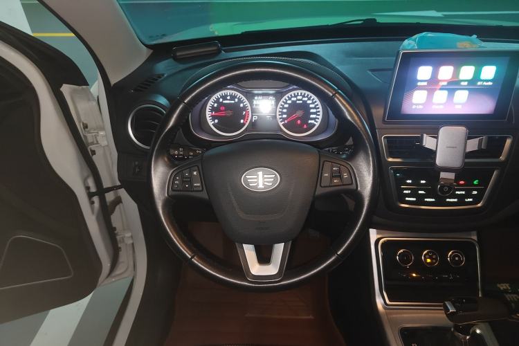 Used Bestune X40 2019 1.6L Automatic Luxury Edition China VI Steering Wheel