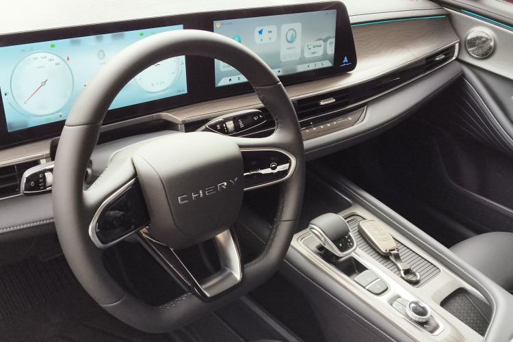 Used Chery Arrizo 8 2025 1.6T DCT Smart Center Console