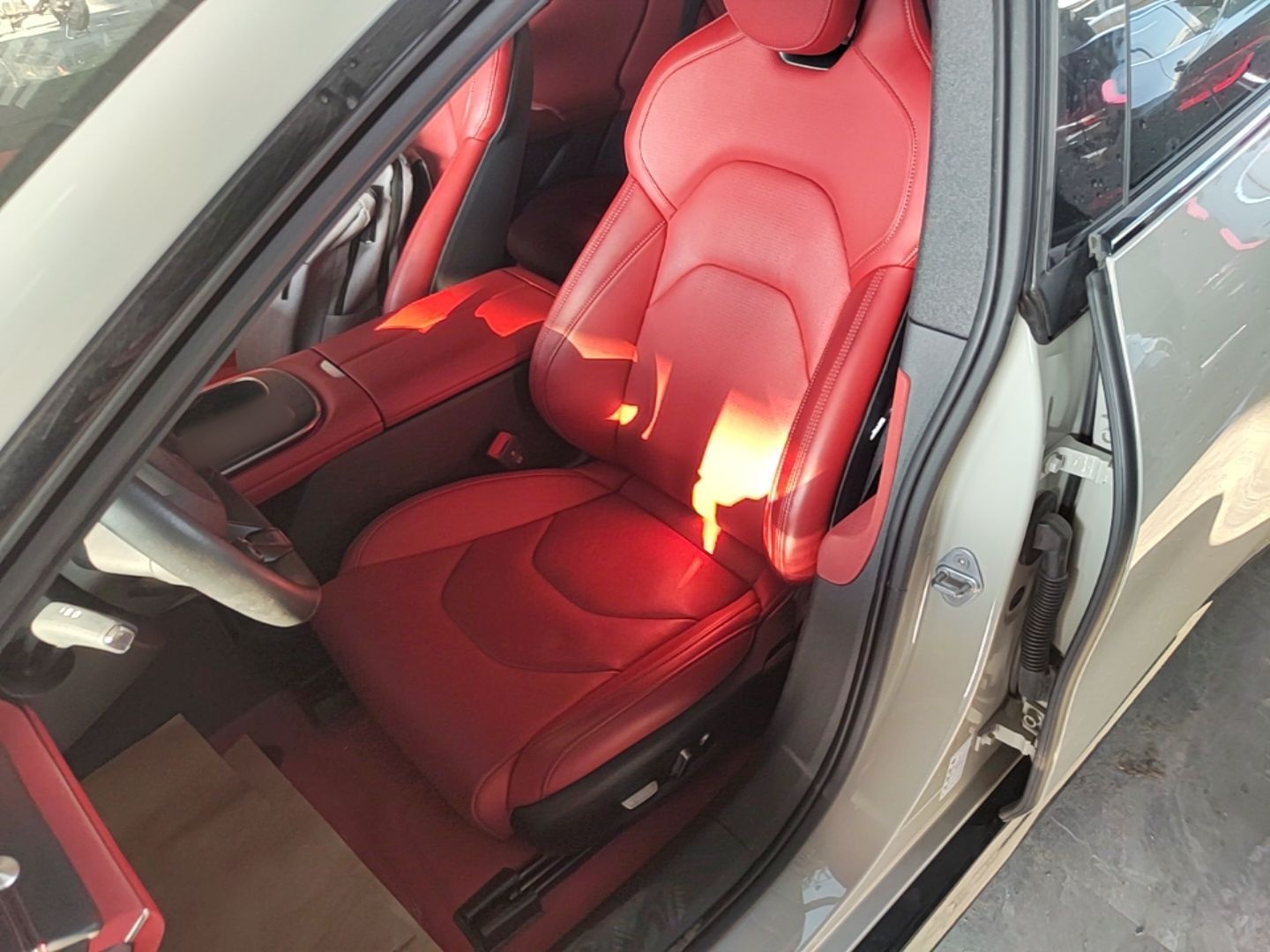 Xiaomi Auto SU7 2024 Rear-Drive Ultra-Long Range Advanced Pro-Level Intelligent Driving Version — снимка 17