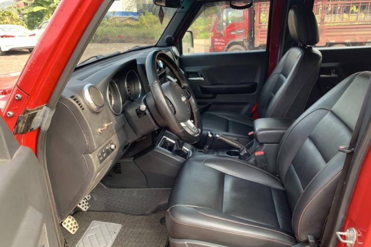 Used BAIC Off-Road BJ40 2016 2.0T Manual Four-Wheel Drive Prestige Edition
