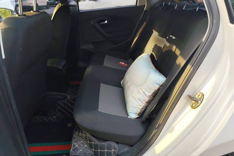 Used Volkswagen Polo 2014 1.4L Manual Fashion Edition
