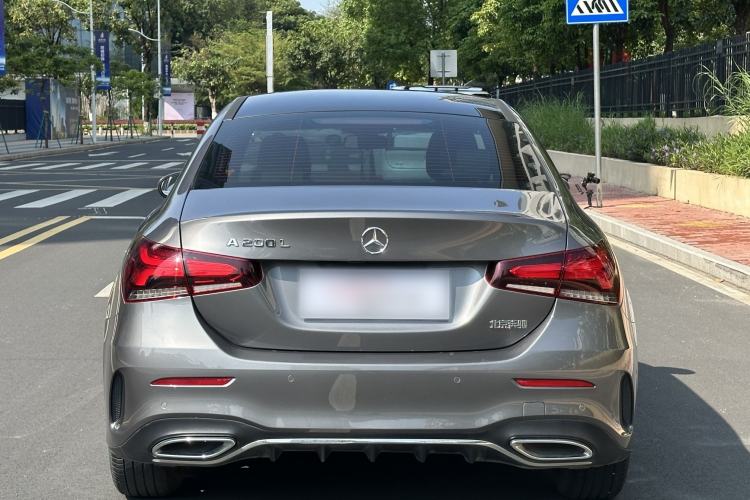 Used Mercedes-Benz A-Class 2022 Revised Version A 200 L Sport Sedan Fashionable Style Exterior 4