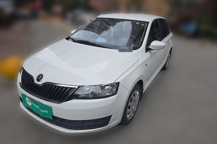 Used Skoda Rapid Spaceback 2014 1.6L Automatic Enjoyment Edition