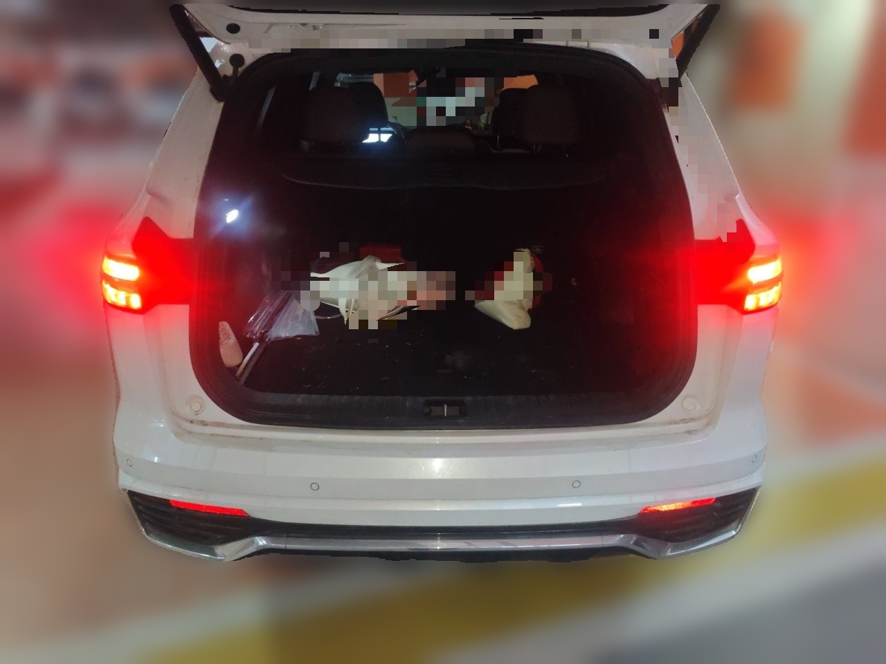 Geely Auto Monjaro L 2021 2.0TD DCT EVO Two-Wheel Drive Smart Luxury Version — снимка 16