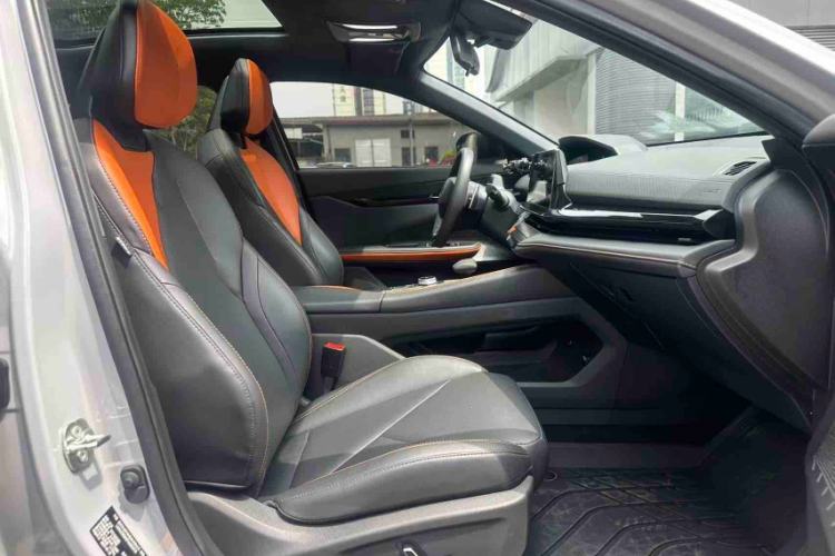 Used CHANGAN UNI-V 2022 1.5T Prestige Version Interior 8