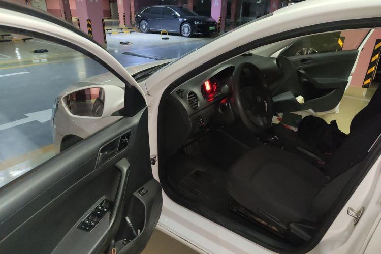 Used Volkswagen Jetta 2015 Value Edition 1.6L Automatic Fashion Version