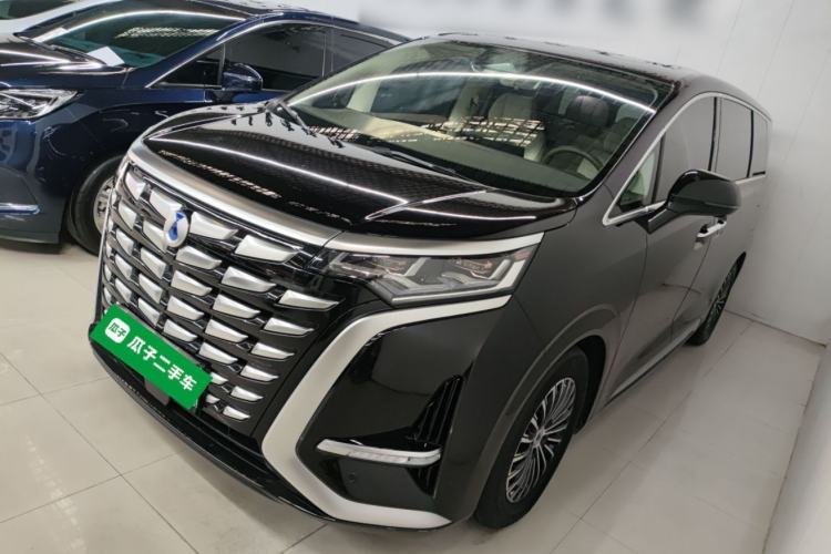 Used Denza D9 2023 DM-i 965 Luxury Model