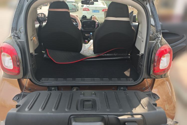 Used smart fortwo 2015 1.0L 52 kW Hardtop Passion Edition Trunk