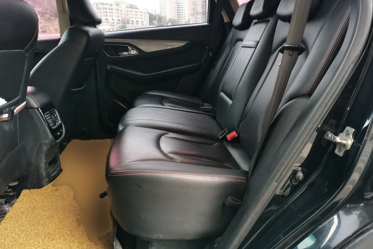 Used Baojun 560 2015 1.8L manual luxury version