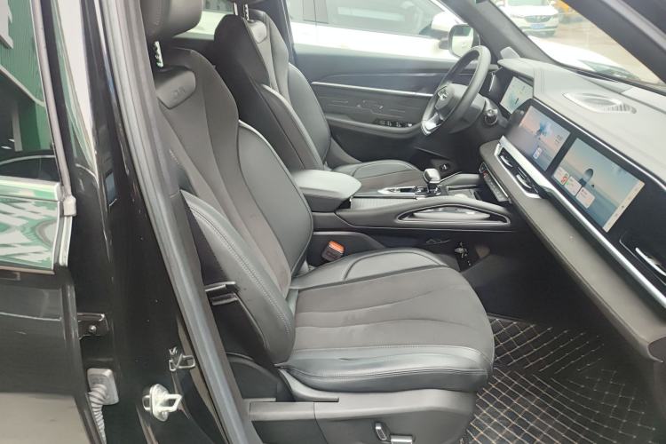 Used Geely Auto Monjaro L 2024 2.0TD High-Power Automatic Two-Wheel Drive Skyline Edition
