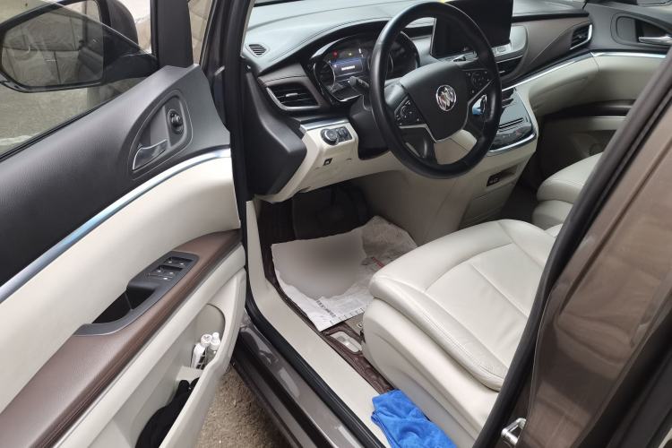 Used Buick GL8 2021 Land Cruiser Executive Class 652T Luxury Model